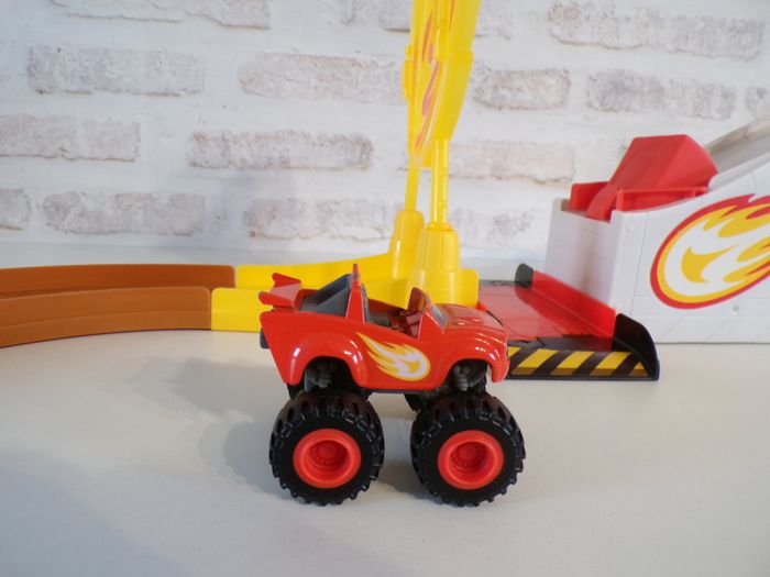 Lanceur  - Blaze et les Monstres Machines - photo numéro 10