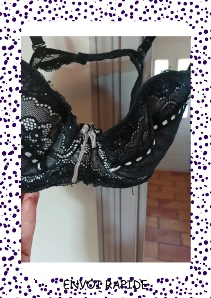 Soutien gorge en dentelle 85C - photo numéro 3