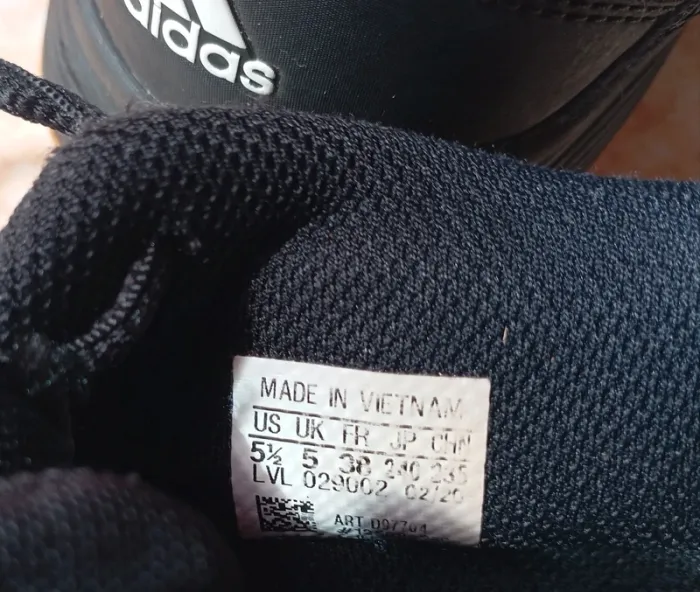 Basket Adidas - photo numéro 3
