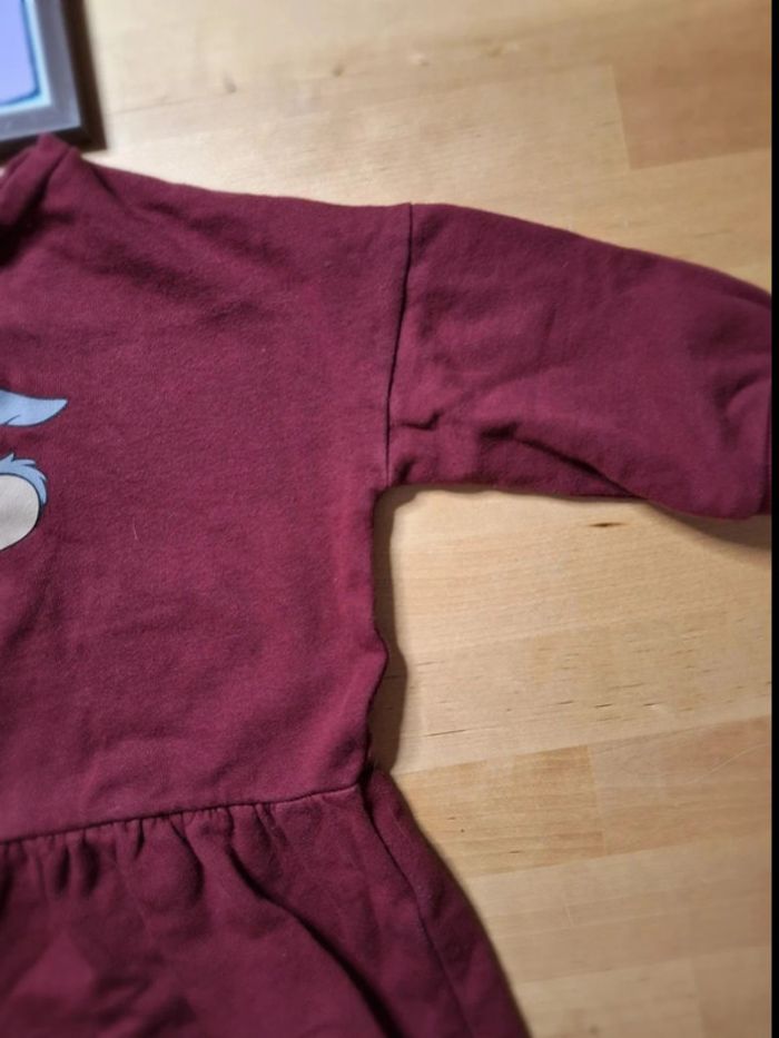 Pull pour fille taille 24 mois Marque Disney baby très bon état - photo numéro 2