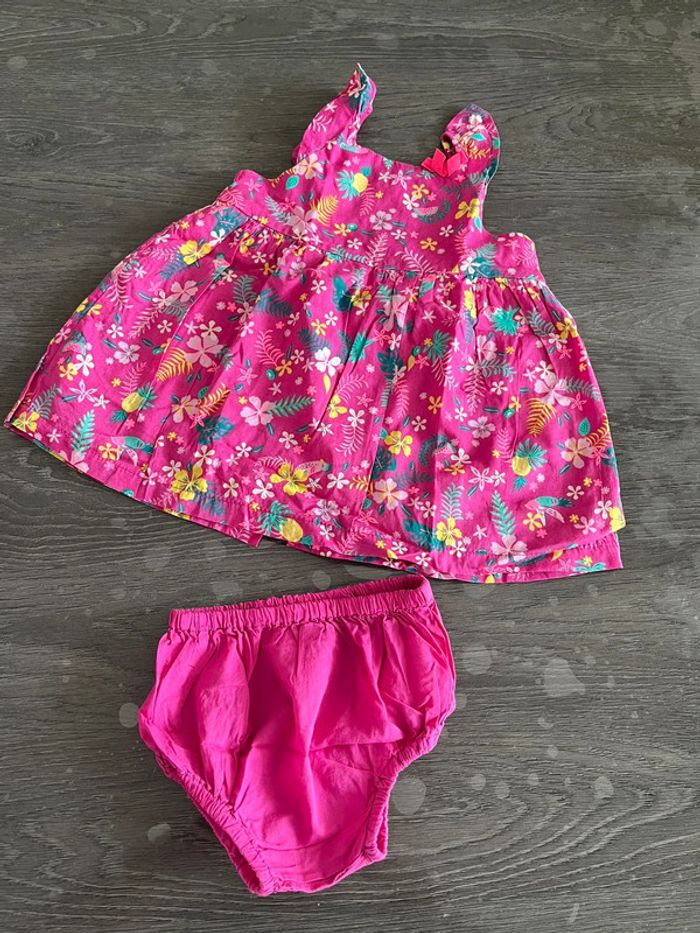 Robe été sergent major 6 mois