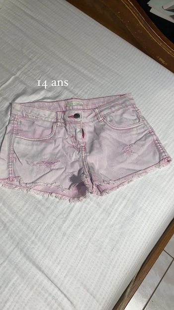 Short gemo 14 ans très bon état