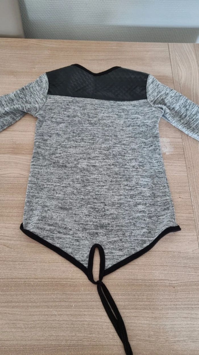 Pull 6 ans - photo numéro 2