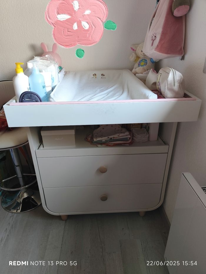 Lit évolutif IKEA MYLLRA avec matelas et table a langer - photo numéro 2
