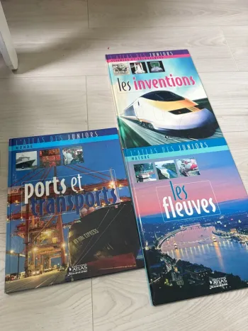 Lot de 3 livres l’Atlas des juniors