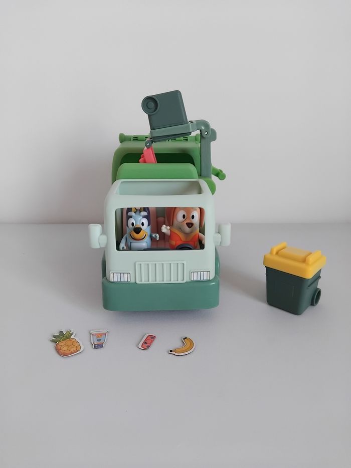 BLUEY Camion Poubelles ♻️ - photo numéro 2