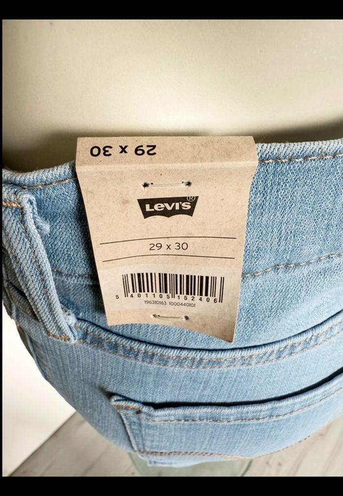 Jean Levi’s 314 Shaping Straight – Taille 29/30 – bleu clair – Neuf avec étiquette - photo numéro 6