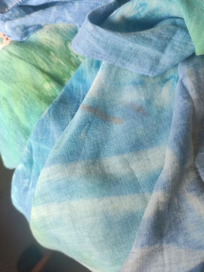 Grand foulard paréo tie and dye bleu vert - photo numéro 3