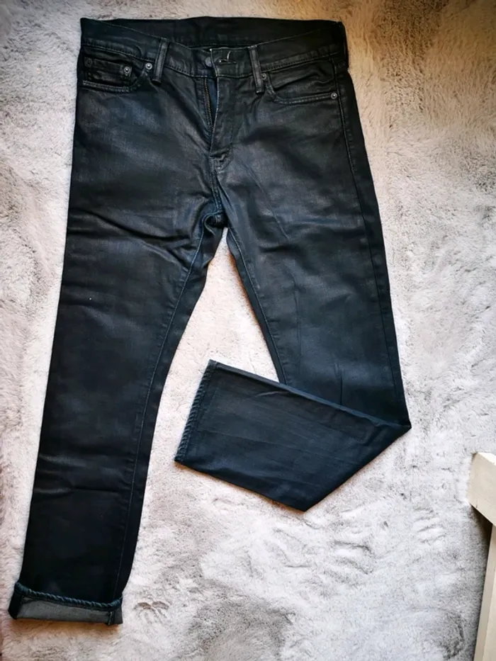 Jeans type huile levis