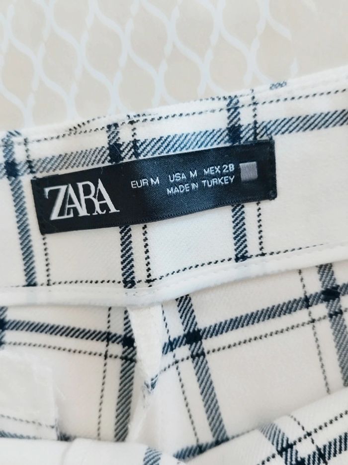 Très jolie jupe-short de la marque Zara en taille M - photo numéro 2
