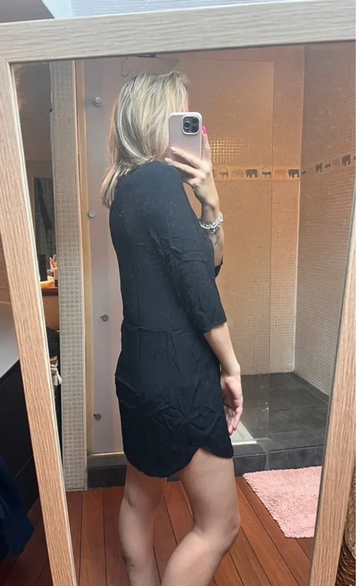 Robe noire - photo numéro 3