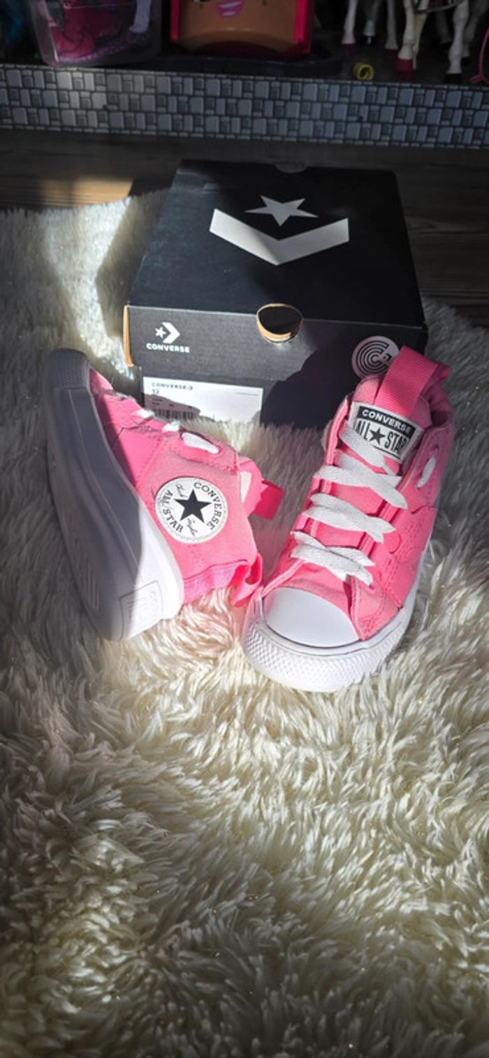 Converse

chuck taylor all star ultra