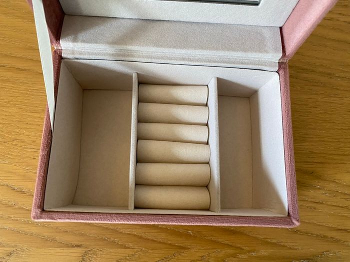 Boîte à bijoux rose - photo numéro 4