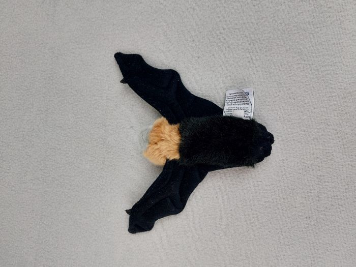 Petite Peluche doudou chauve-souris NATURE PLANET noir marron gris - photo numéro 3