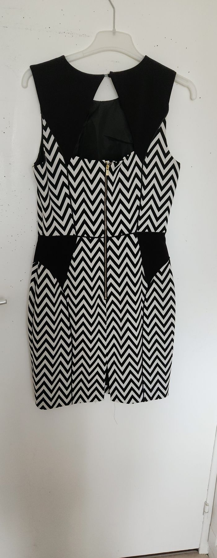 Robe femme H&M taille 38 - photo numéro 3