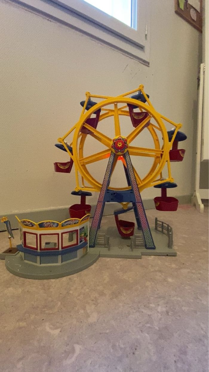 🎡 Lot Fête Foraine Playmobil – Grandes pièces + Stand – 60 € ( négociable ) 🎡 - photo numéro 6