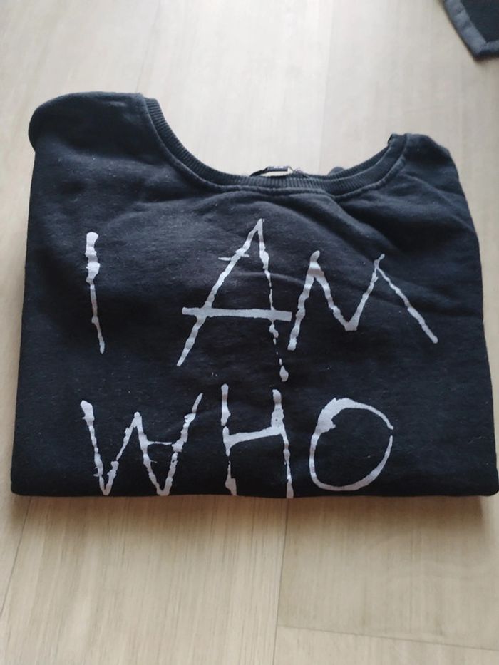 🖤 Pull noir XS – Marque Triplix