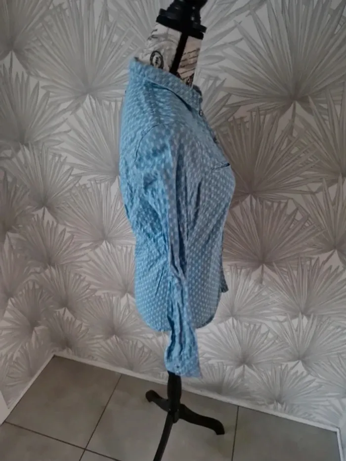 Jolie chemise Bonobo taille 36 - photo numéro 4