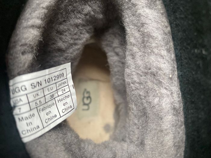 Superbes bottines fourrure UGG neuves - photo numéro 8
