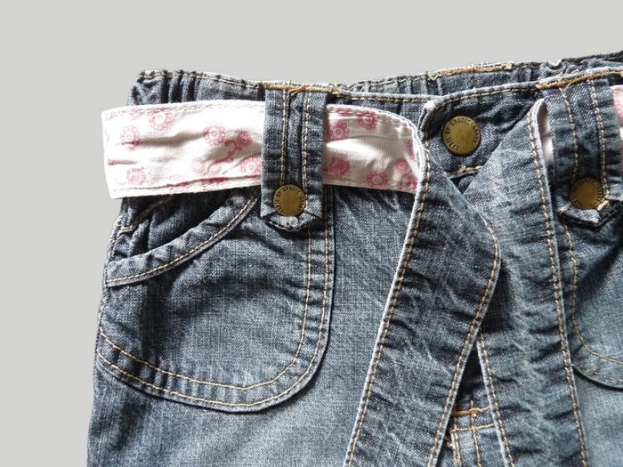 Pantalon denim jean bleu rose fleur H&M 4-6 mois 68 cm fille - photo numéro 2