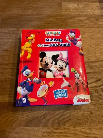 Livre cartonné La maison de Mickey Mes belles histoires Mickey et tous ses amis