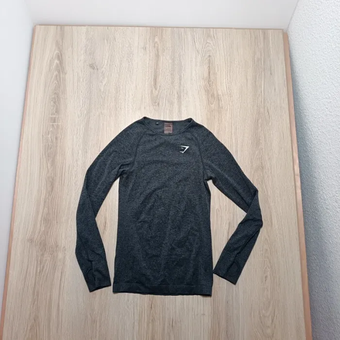 Hauts gymshark femme s teeshirt manche longue gris