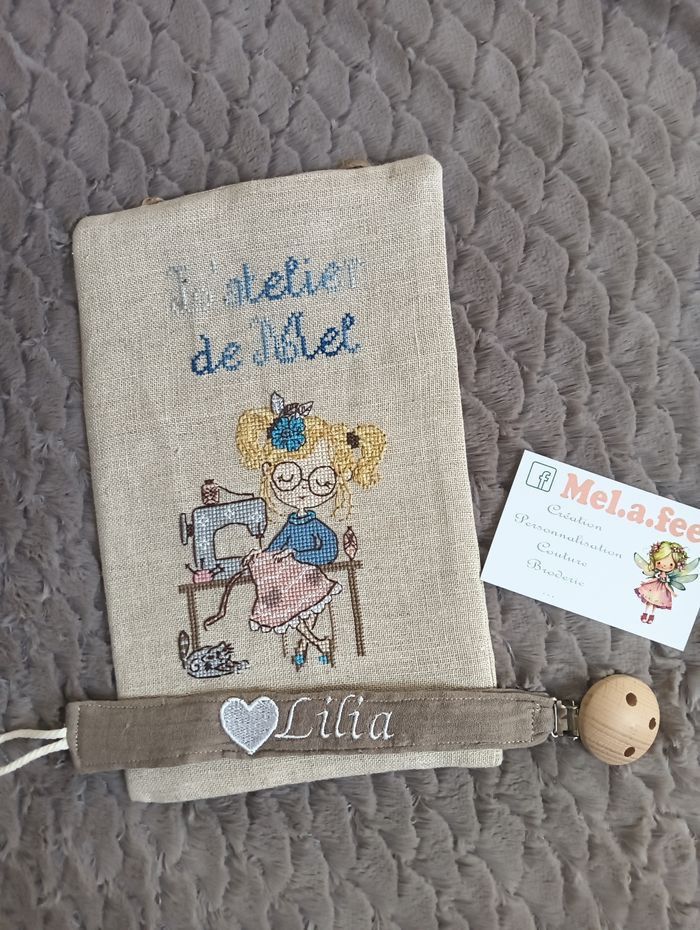 Attache tétine personnalisée