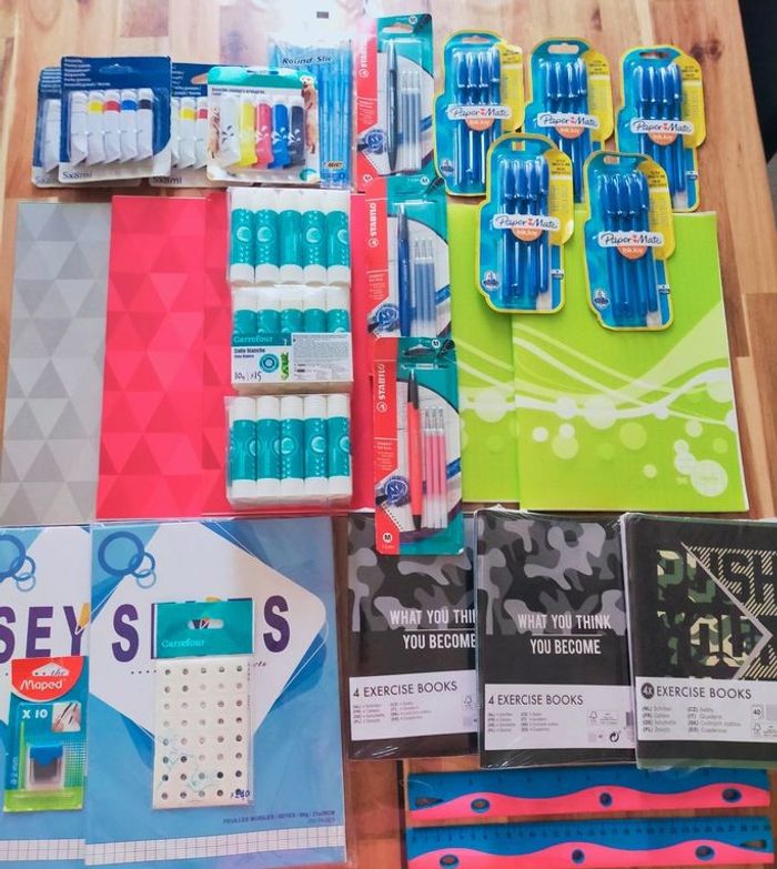 Lot de fournitures scolaire Neuf