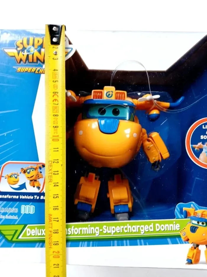 Figurine Super Wings Deluxe Transforming Supercharged Donnie avec lumière et son - photo numéro 2