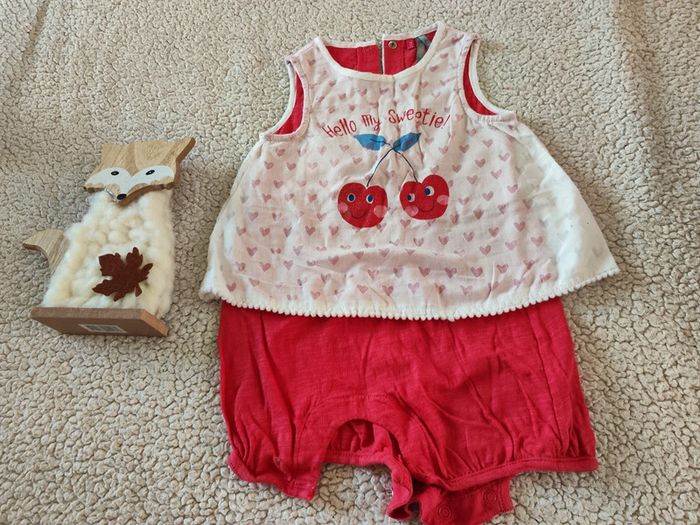 Combi short cerise 🍒 18 mois