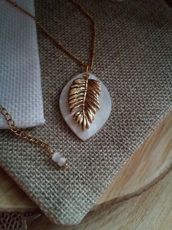 Collier bohème n'acre et feuille 🌿.