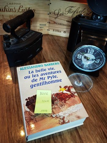 D2892 - livre "La belle vie, ou les aventures de Mr Pyle gentilhomme"