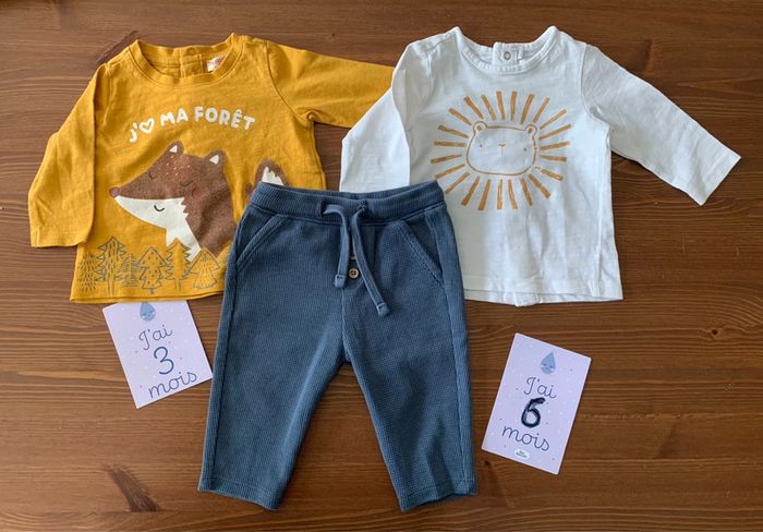 Ensemble pantalon + 2 t-shirt manches longues