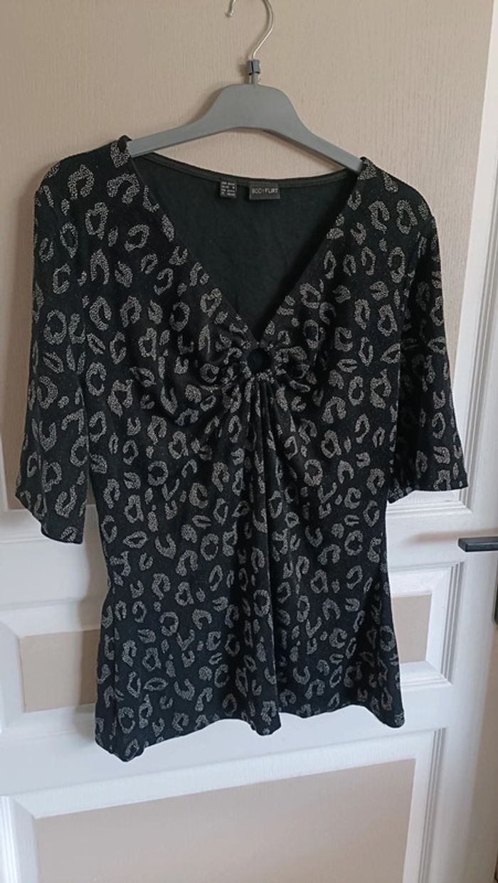 Tee shirt femme 42/44 - photo numéro 2