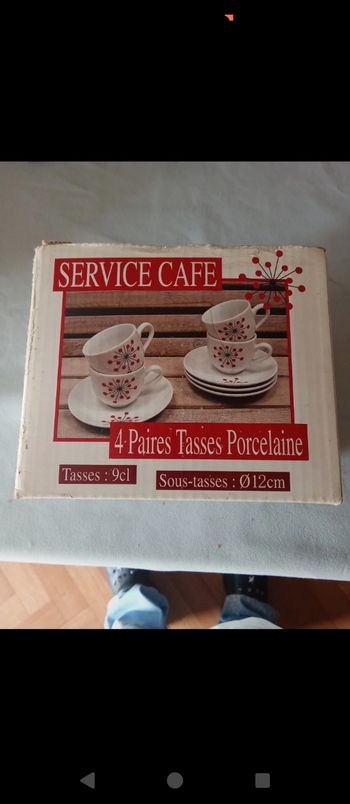 Service a café