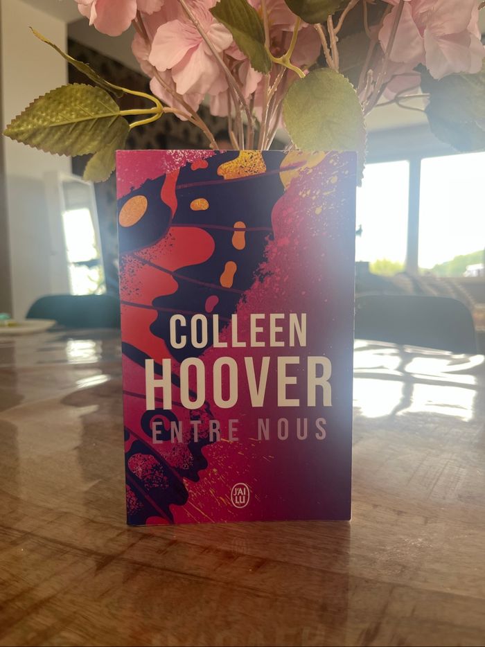 LIVRE ENTRE NOUS COLLEEN HOOVER