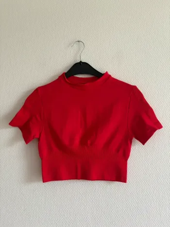 t shirt de sport rouge