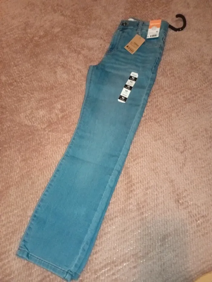 Jeans 10 ans neuf