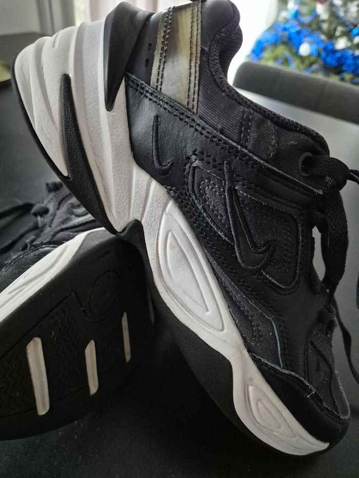 Basket Nike noir T 36,5 - photo numéro 2