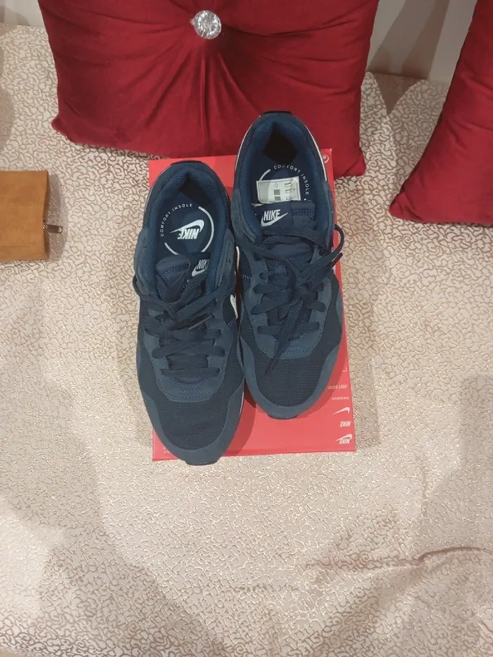 Nike venture runner taille 38.5 - photo numéro 2