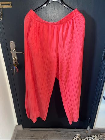 Tres beau pantalon ample