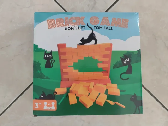 Jeu de société brick game chat