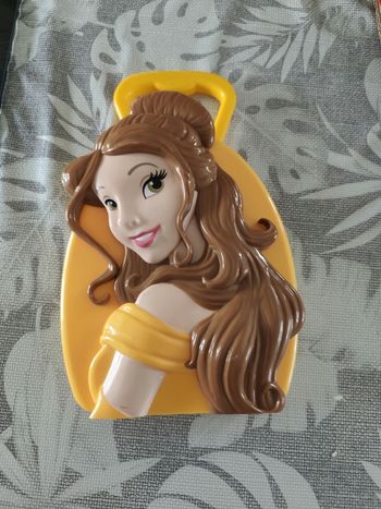Valisette et figurines Belle