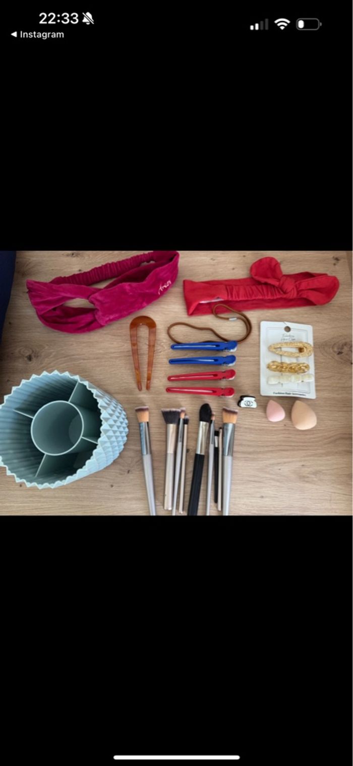 Lot d’articles de beauté coiffures