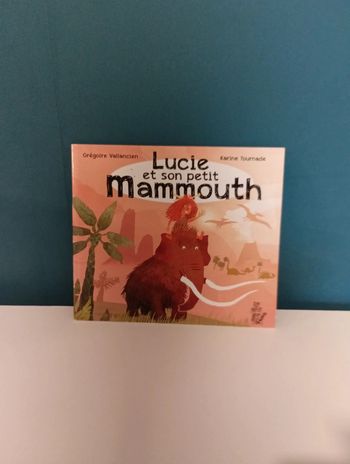 Lucie et son petit mamouth