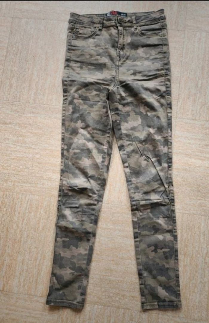 Pantalon jennyfer 34