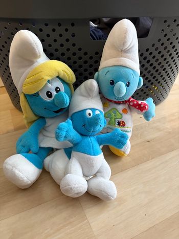 Lot 3 peluches schtroumpfs 
