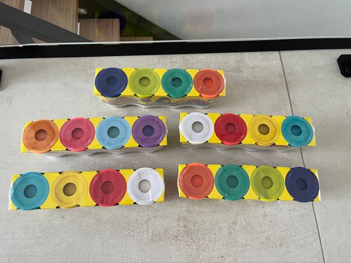 Lot de 20 pots de pate à modeler play doh - photo numéro 3