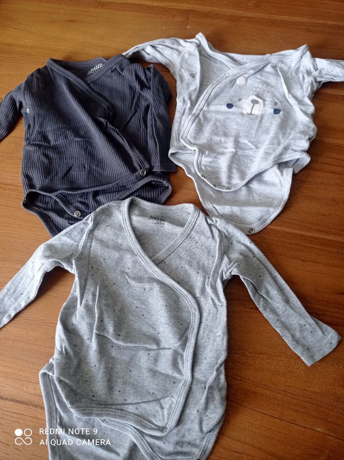 Lot vêtements  bb garçon 6 mois - photo numéro 6