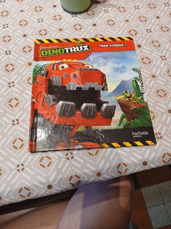 Dinotrux